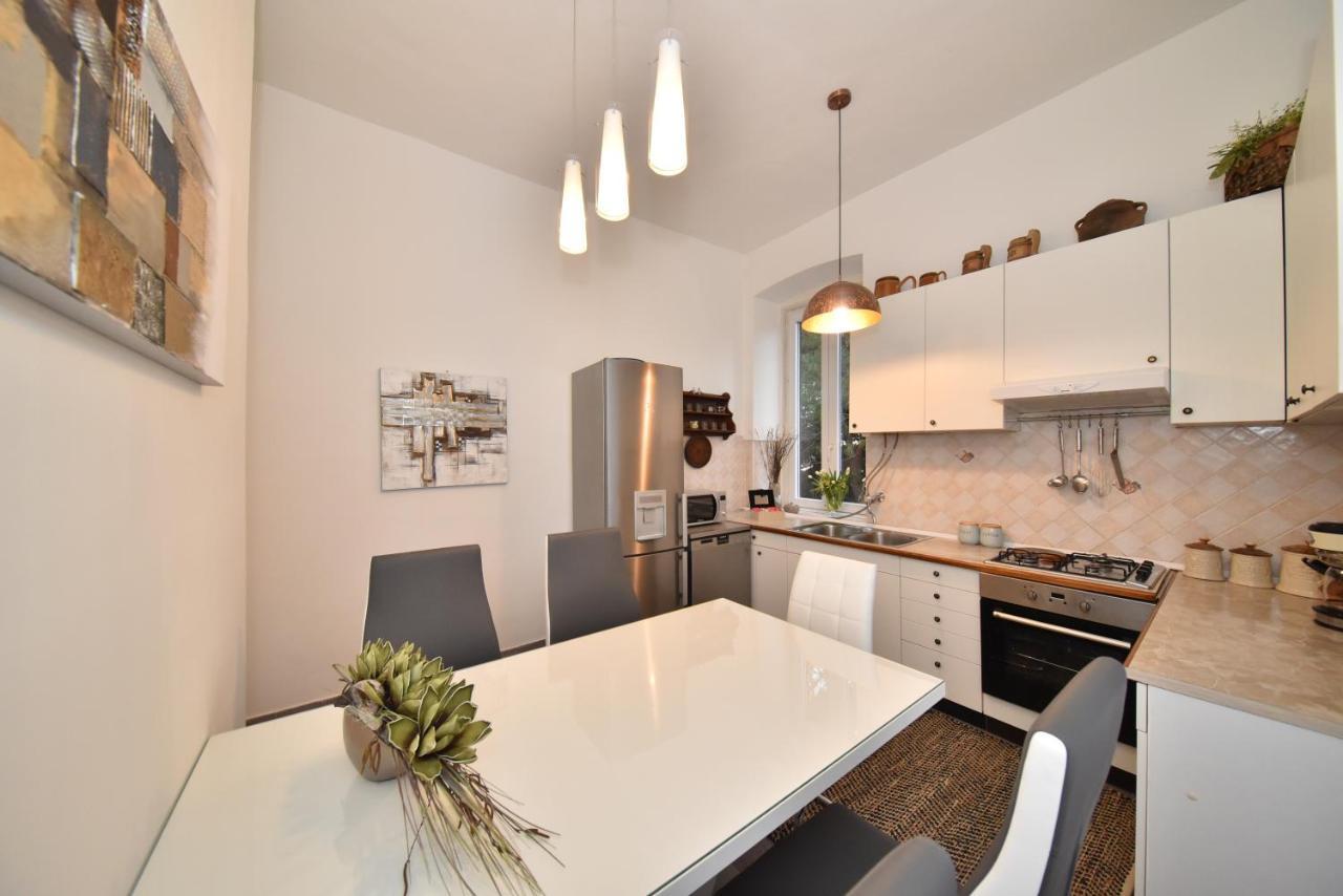 Zadar Center Beach Apartment - Directly On The Sea Exterior foto