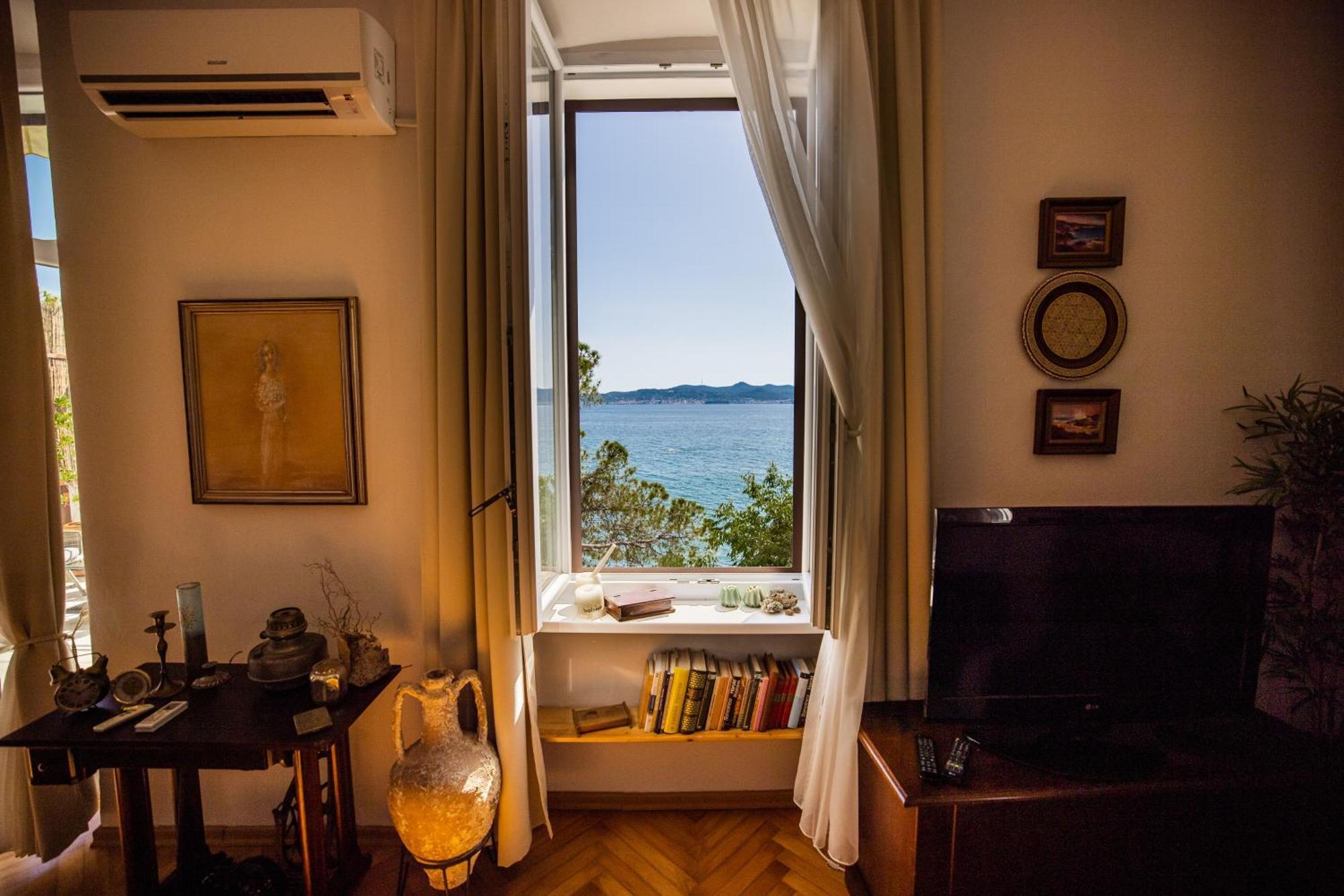 Zadar Center Beach Apartment - Directly On The Sea Exterior foto